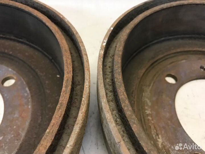 Тормозной барабан Mitsubishi Eterna 2.0 6A12 1993