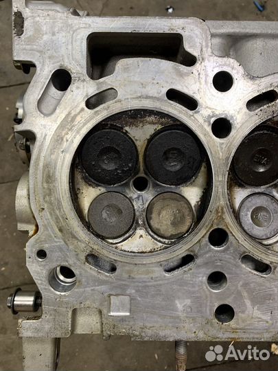 Гбц mr20de треснутая, в сборе с валами, крышкой