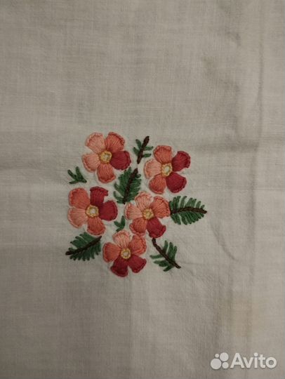 Скатерть. Винтаж. Ручная вышивка. 1956 г