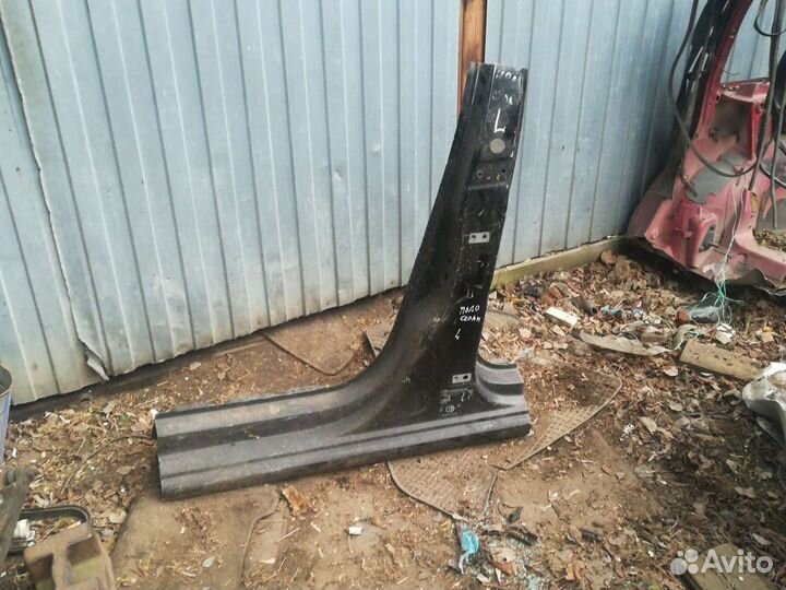 Стойка b левая Volkswagen Polo седан