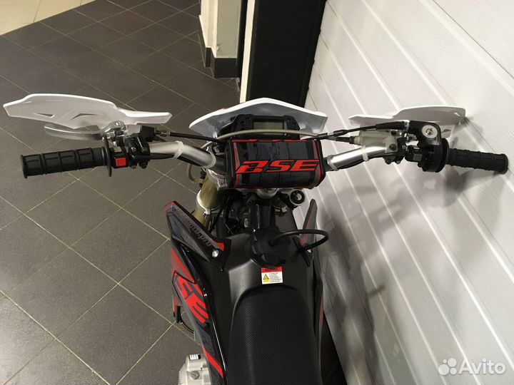 Мотоцикл BSE Z3 Red Black