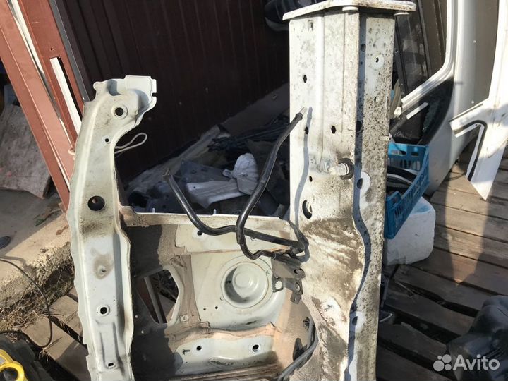 Лонжерон передний правый Audi A5 8T cdnc 2011