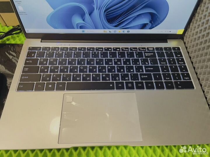 Новый Ноутбук OEM i7/24Gb/SSD1TB/UHD