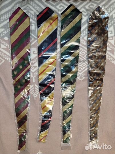 Галстук мужской шелковый новый