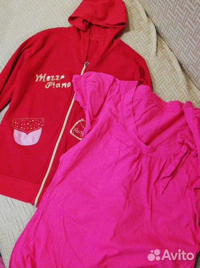 Одежда для девушки, примерно 42,может 44