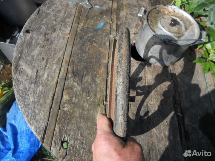 Приводное колесо от швейной машины только самовыво