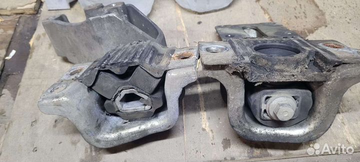 Подушки двигателя Пежо боксер