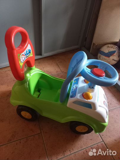 Детская машинка каталка толокар