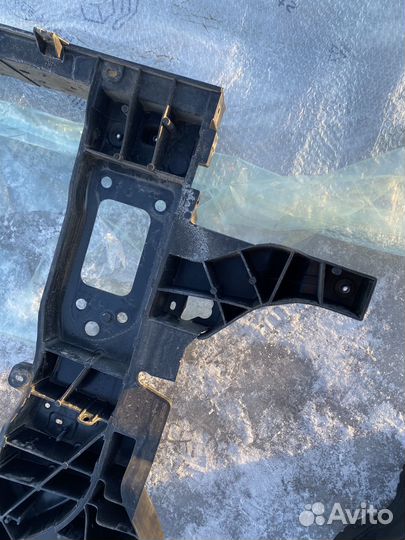 Передняя панель (телевизор) Hyundai Palisade