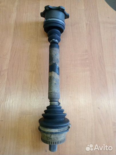 Полуось передний левый Volkswagen Passat B5 седан