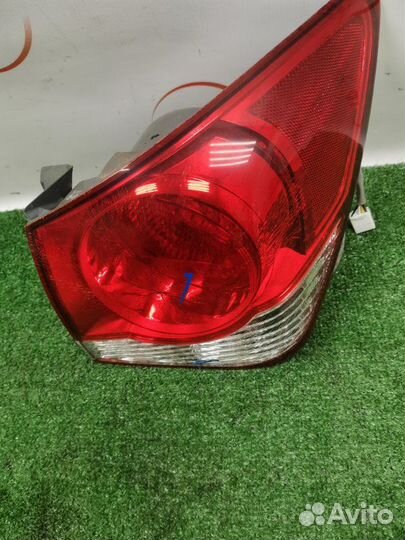 Стоп-сигнал задний правый Chevrolet Cruz седан 1.6