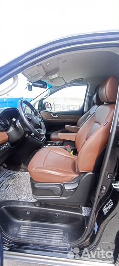 Перевозка пассажиров Hyundai Urban Exclusive