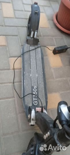 Самокат электрический