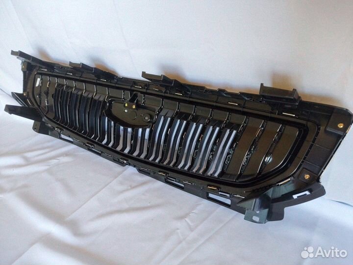 6013045200 Решетка радиатора Geely Emgrand новый