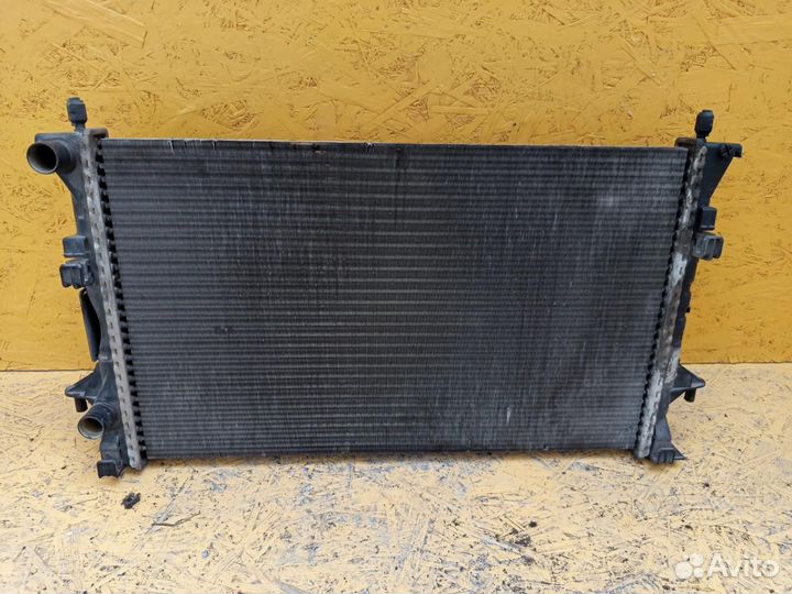 Радиатор основной Renault Laguna 2 2004 8200008863