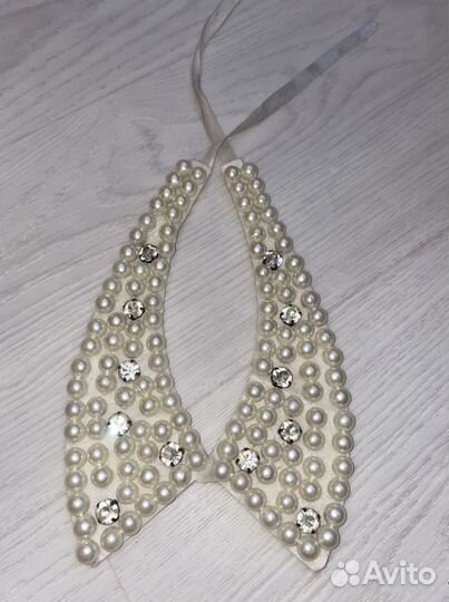 Воротничок белый