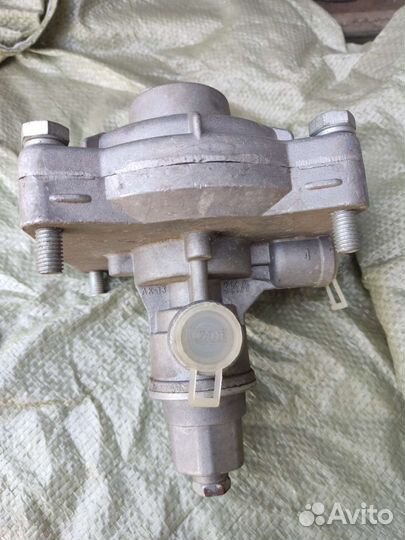 Клапан зил, маз, краз однопроводный