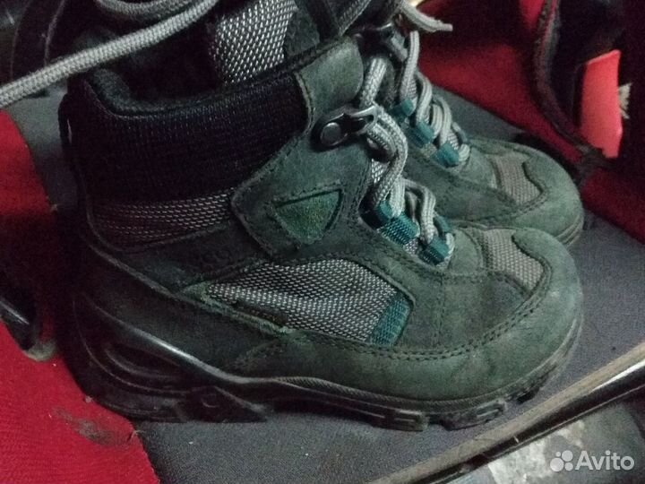 Ботинки детские демисезонные 29р ecco