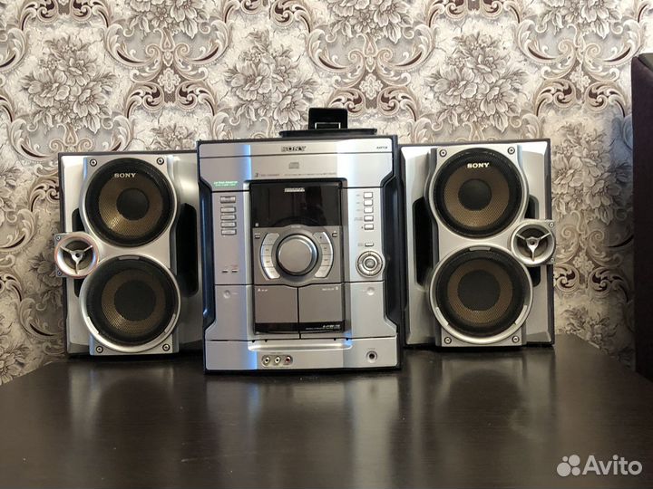 Музыкальный центр sony