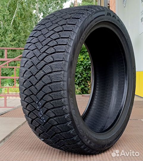 Maxxis Premitra Ice 5 SUV / SP5 225/45 R17 94T