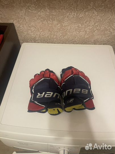 Хоккейные перчатки bauer 2s