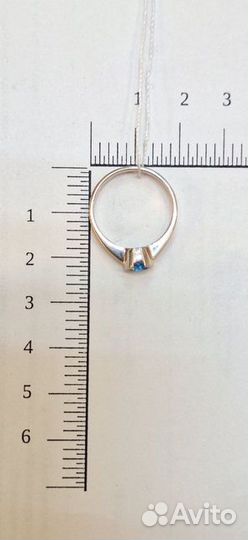Золотое кольцо с камнем 17р