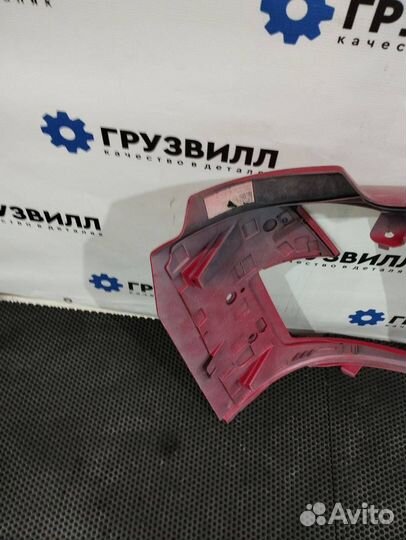 Окантовка левой фары Volvo FMX 84236092