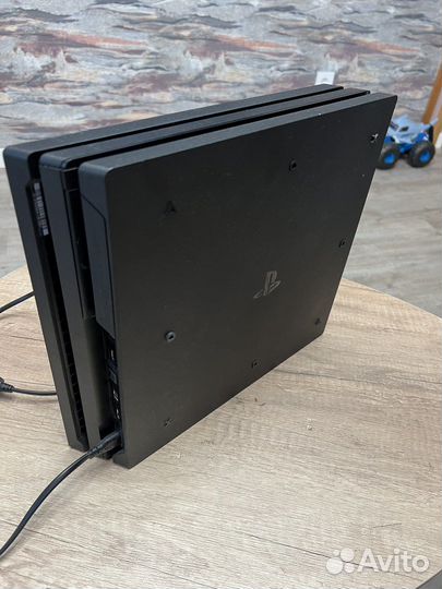 Sony playstation 4 PS4 pro 1tb с играми