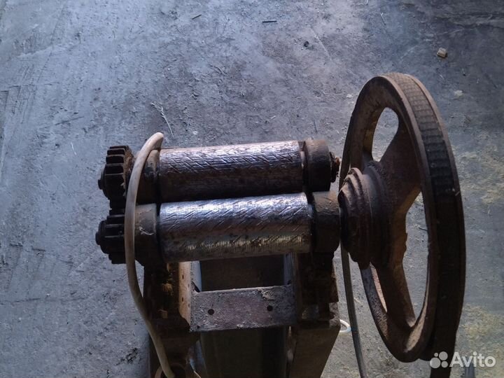 Зернодробилка 3 фазы