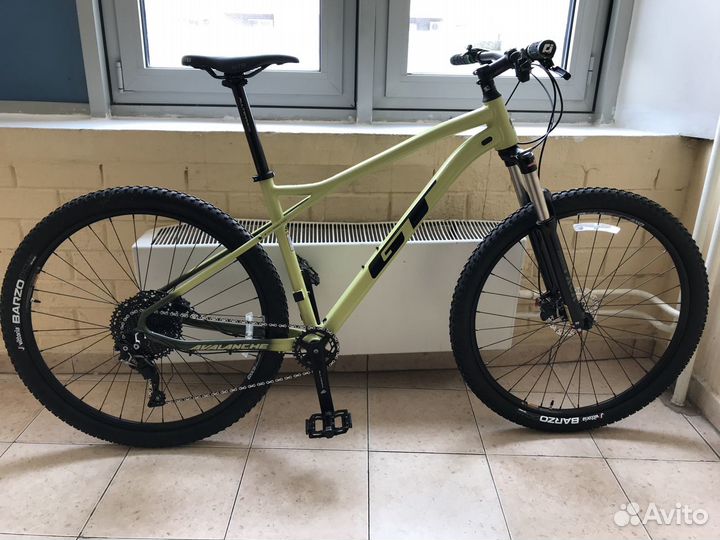 Bicicleta gt store avalanche elite 2020