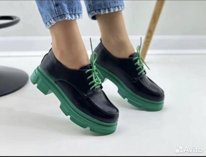 Кроссовки, ботинки, полуботинки 37-38 размер