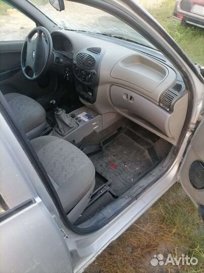 Ваз (LADA) Kalina 1.6 MT, 2010, битый, 156000км