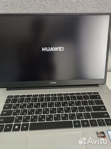 Huawei matebook d15 ryzen 5 5500/8gb/ssd 512