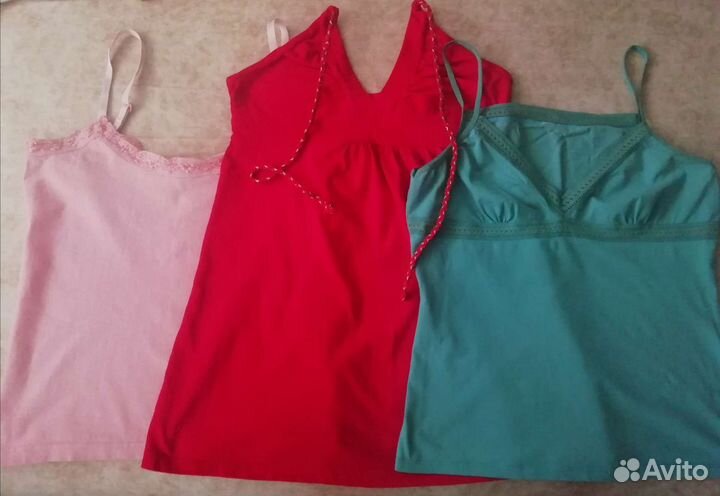 Вещи б/у (майки женские) пакетом