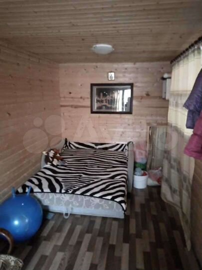 Дом 30 м² на участке 7 сот.