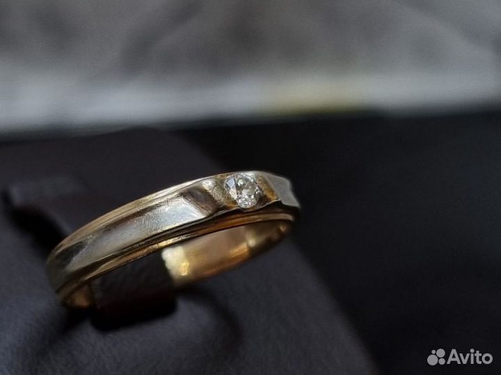 Золотое кольцо 585 пробы с Бриллиантом массой 1,8