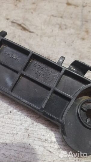 Кронштейн бампера задний правый Toyota Camry Xv 70