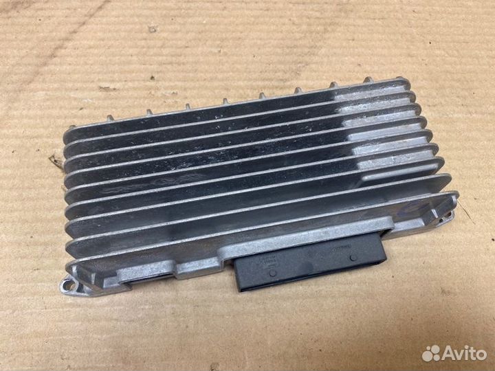 Усилитель акустический Audi A4 B8 cala 2008