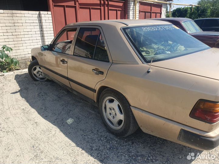 Mercedes-Benz W124 2.3 AT, 1988, 360 000 км