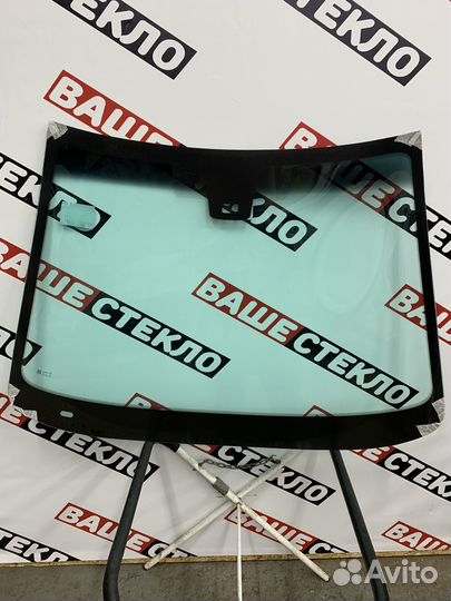 Лобовое стекло Peugeot 208 Установка 1ч