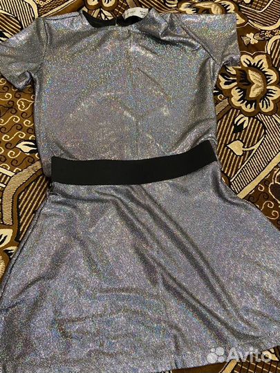 Платье для девочки 140см