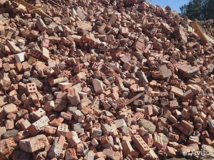 Кирпичный бой для засыпки и строительства