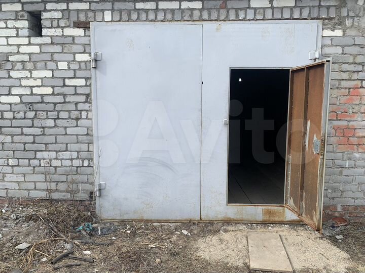 Гараж, > 30 м²