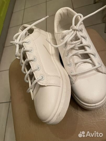 Кроссовки унисекс 36