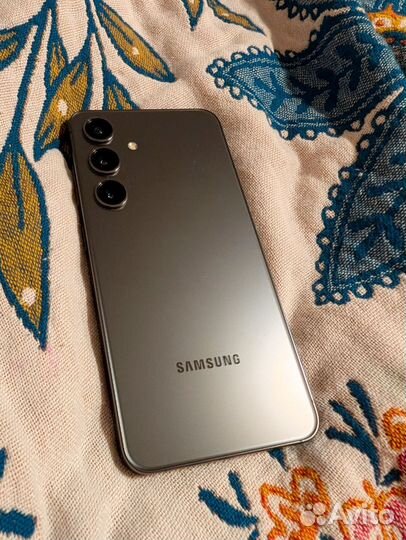 Samsung Galaxy S24, 8/256 ГБ