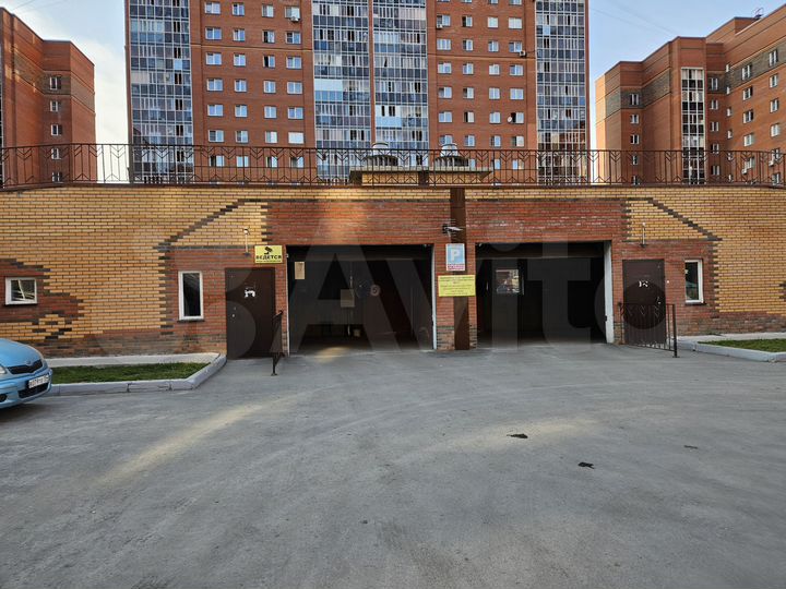 Машиноместо, 18 м²