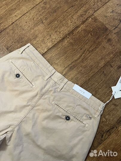 Шорты чино Lacoste