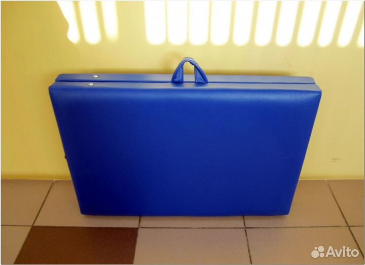 Массажный стол