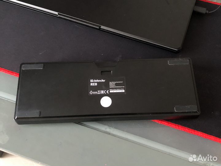 Игровая мембаранная клавиатура 60 defender red