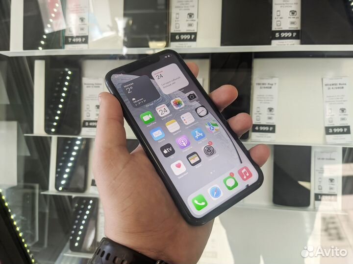 iPhone Xr, 64 ГБ